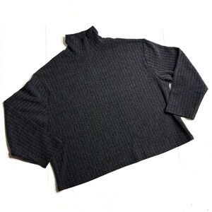 Very J Charcoal Gray Ribbed Boxy Turtleneck Sweater